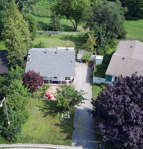 661 Annland St Photo 1