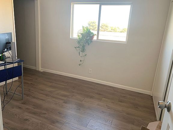 4th image of 1655 Cadillac Ln #1655