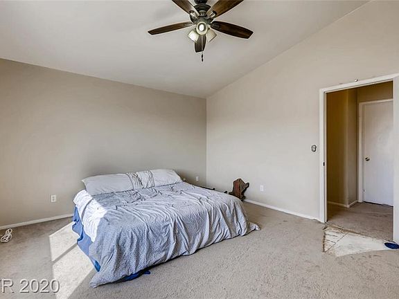 4th image of 2421 Cliffwood Dr
