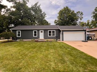 127 Plum St, Wayland, MI 49348