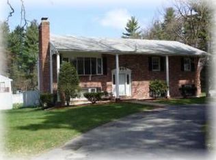 31 Dorchester St, Wilmington, MA 01887