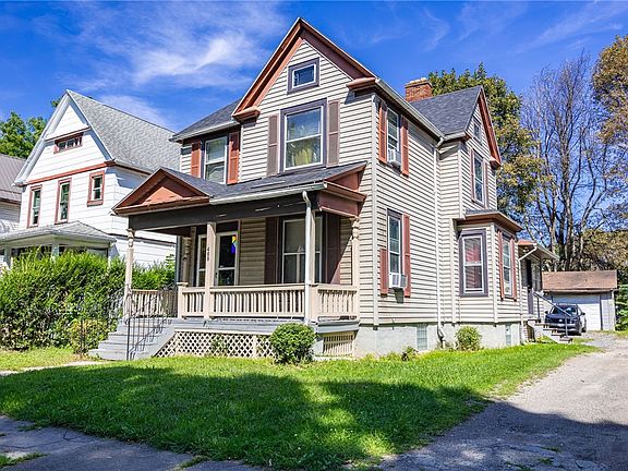 2nd image of 460 Hayward Ave