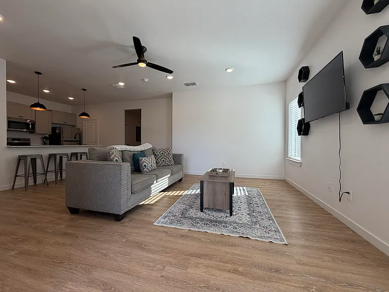 5807 Virginia Ave — Photo 5