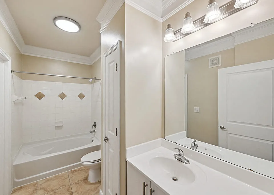 Building Photo 5