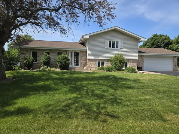 9134 Schafer Dr, Saint John, IN 46373