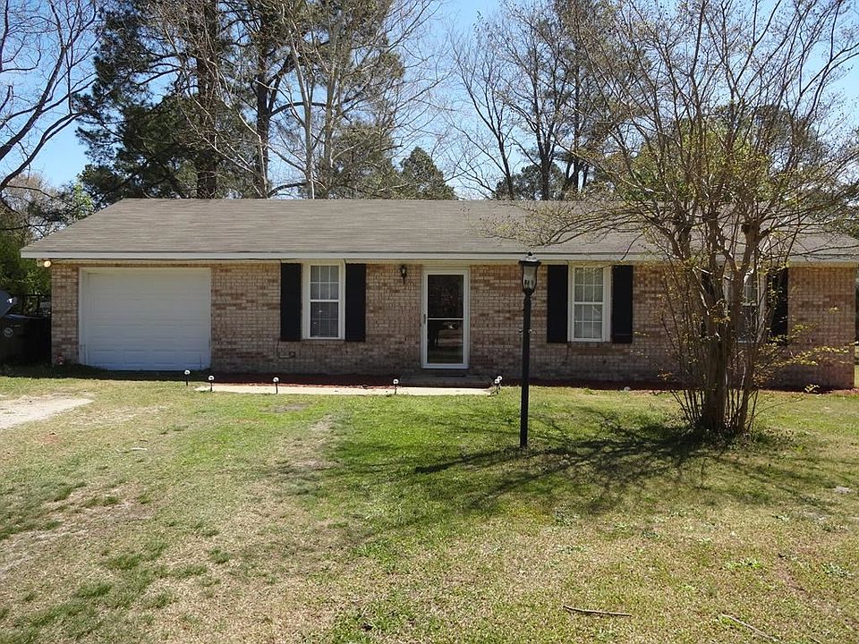 1st image of 203 Sanborn Ln