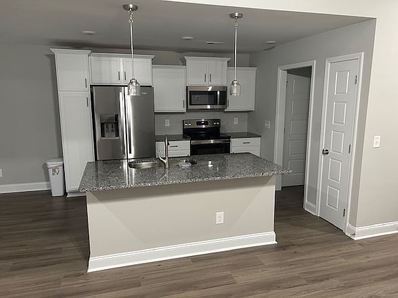 3rd image of 2134 Ireland Way