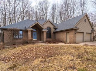 5715 Old Coach Rd, Wausau, WI 54401