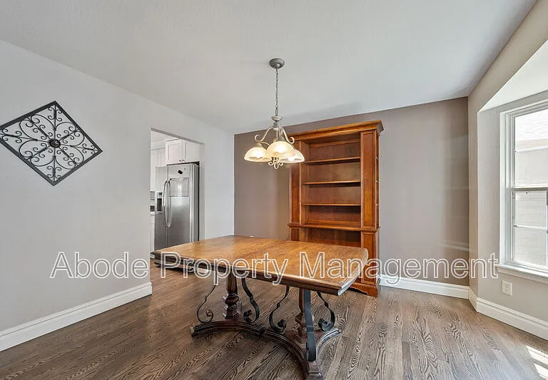 2214 Andrews St — Photo 7