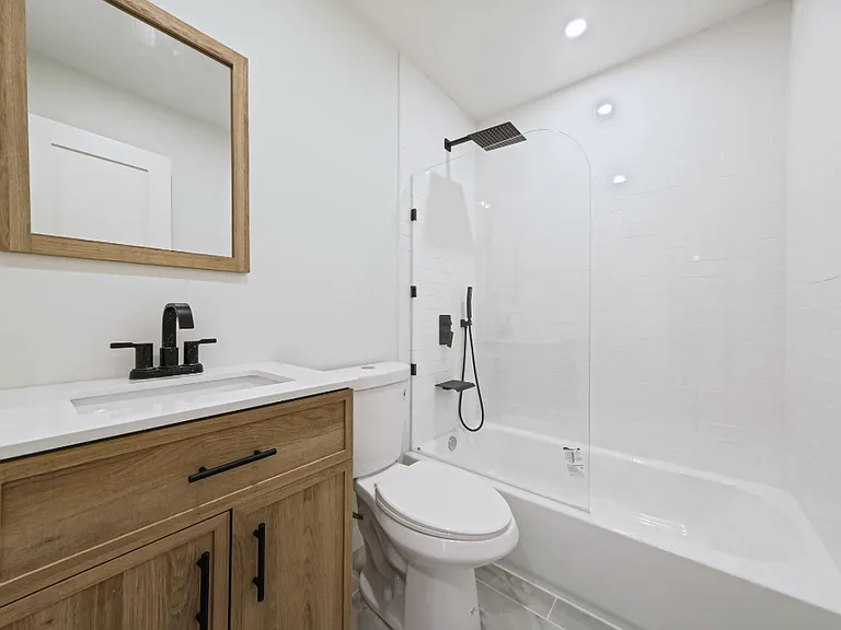 73 Midwood Ave — Photo 12