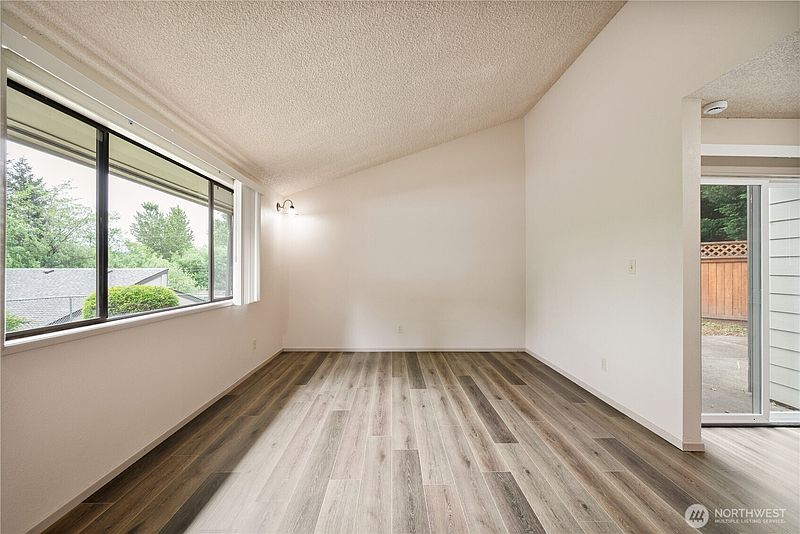 5th image of 157 Nevada Drive #A-H
