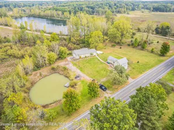 712 W Barnes Rd, Mason, MI 48854