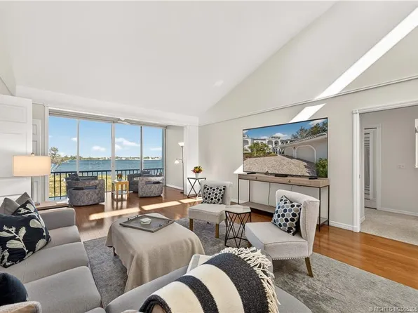 12400 Harbour Ridge Blvd #5-8, Palm City, FL 34990