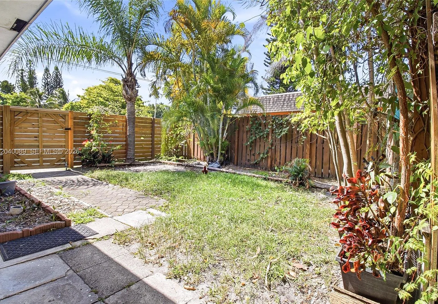 Dania Heights Ext — Photo 2