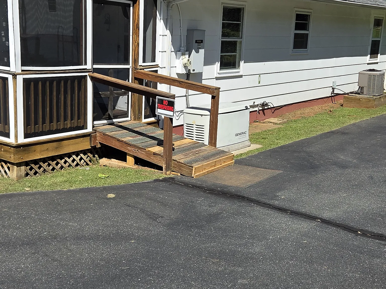 3 bed, 1104 sqft, $2,400 — Photo 3