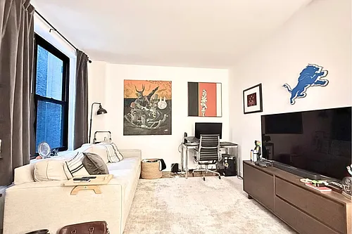 112 W 72nd St #10D Photo 1