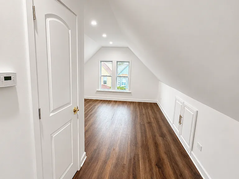2940 N Allen Ave — Photo 6