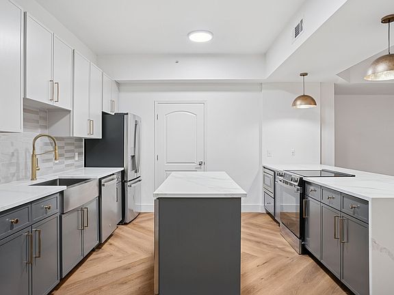 2nd image of 2217 Ivan St APT 1102