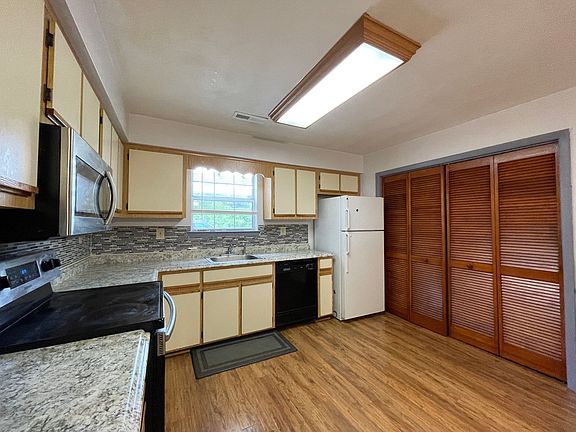 5th image of 5031 S Cape Henry Ave