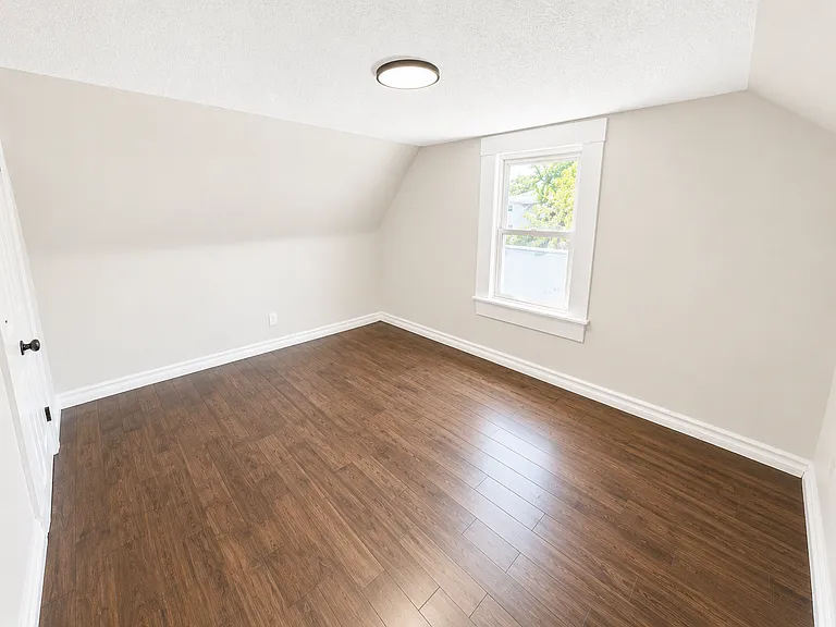 51-53 Saint James Pl #3 — Photo 6