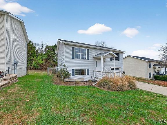 4th image of 219 Grand Central Dr