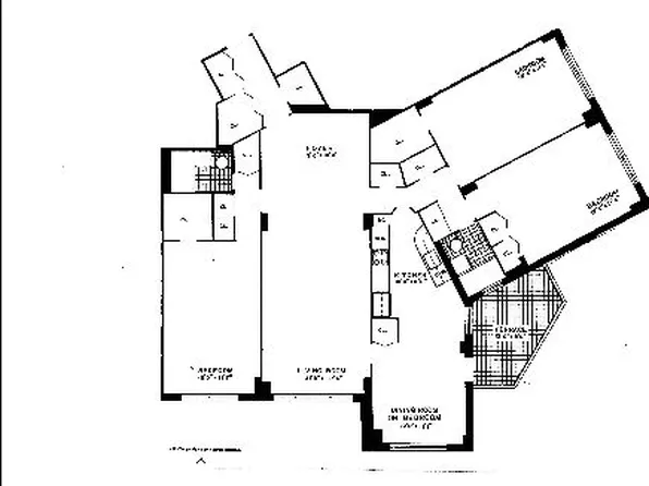 70-25 Yellowstone Boulevard image 1 of 2