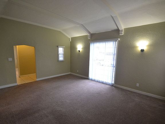 5th image of 844 W 102nd St