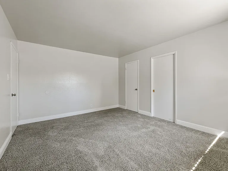 Marina Haven Apartments — Photo 20