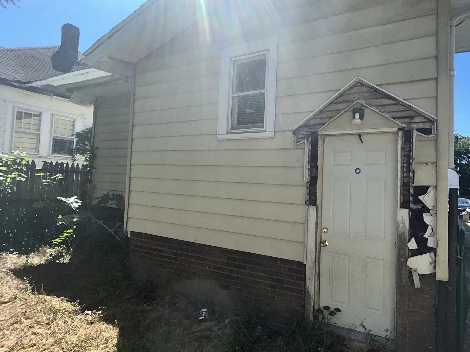 3 bed, 1200 sqft, $850 — Photo 2