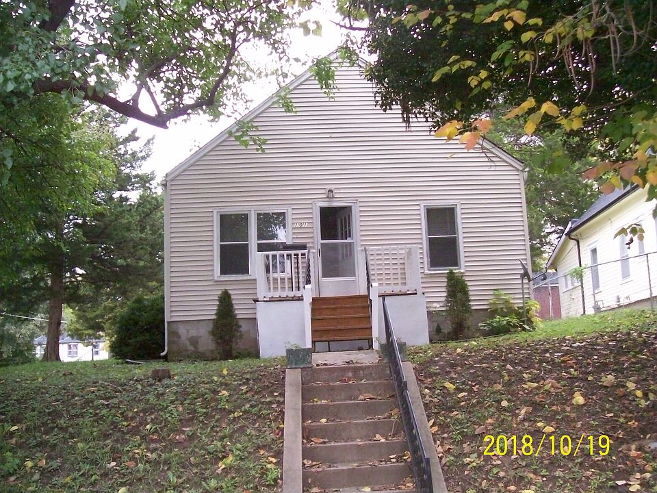 1st image of 101 S Fuller Ave