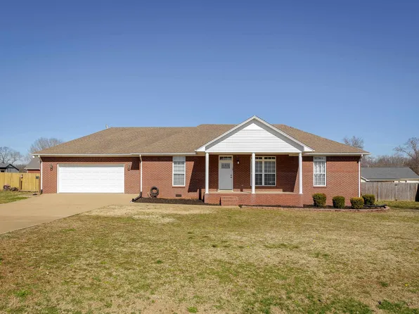 105 S Blue Heron Dr, Killen, AL 35645