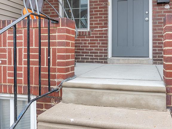 2nd image of 2113 S Beechwood St