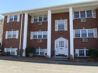 98 Main St APT 3, Stoneham, MA 02180