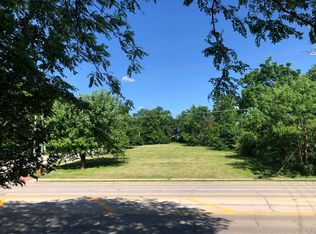 3S511 Winfield Rd, Warrenville, IL 60555