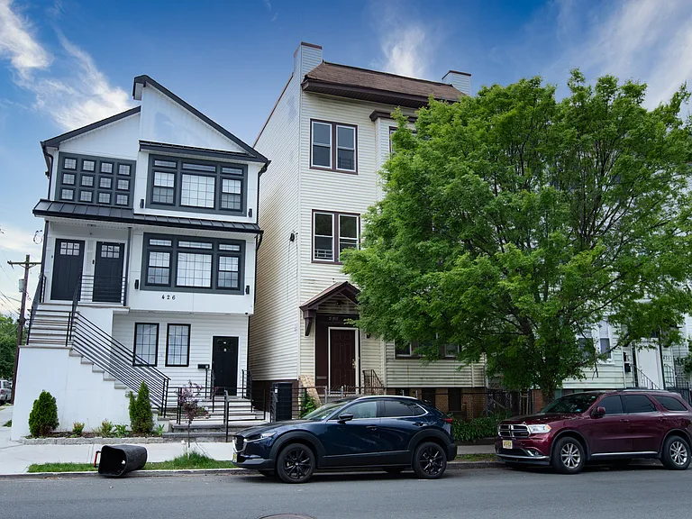 428 Avon Ave #2 — Photo 1