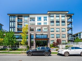 9233 Odlin Rd #220, Richmond, BC