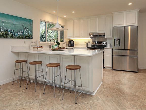 4th image of 1068 Porto Marino Dr