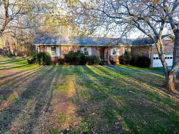 100 Earline Dr, Taylors, SC 29687