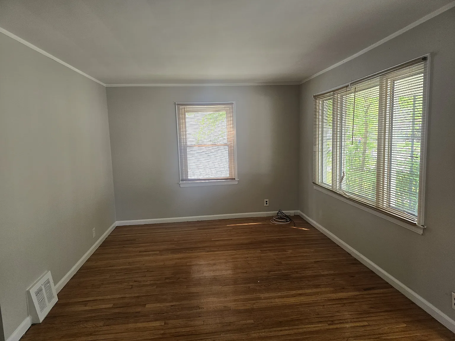 19152 Woodside Street - 1 — Photo 3