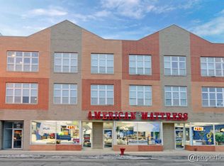 1962 W Lawrence Ave APT 203, Chicago, IL