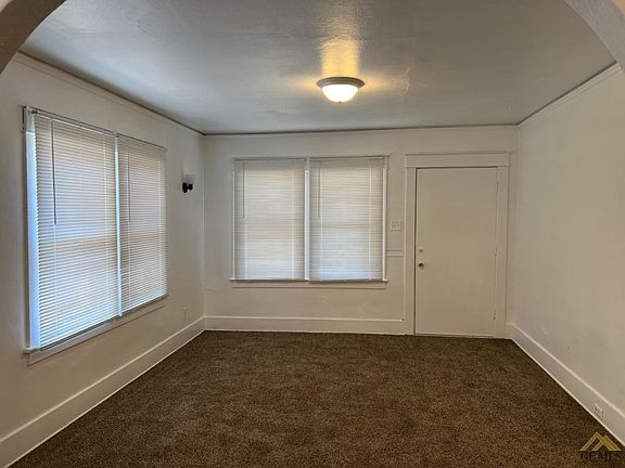 2nd image of 430 E Flower St