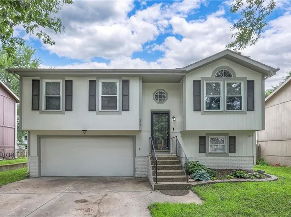 109 NW 111th Ter, Kansas City, MO 64155