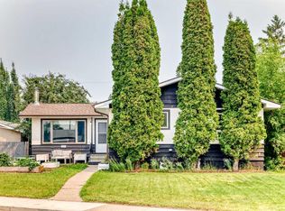 3313 42a Avenue Clos, Red Deer, AB T4N 3A5