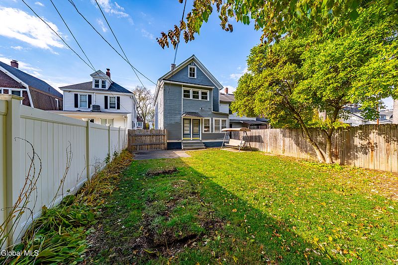 5th image of 846 7th Avenue