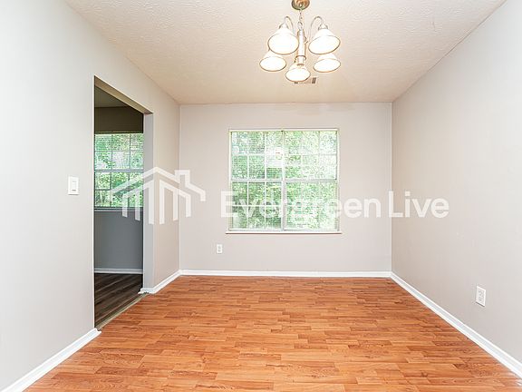 4th image of 1312 Mill Lake Cir