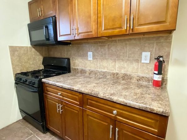 1162 Clinton Ave APT A1