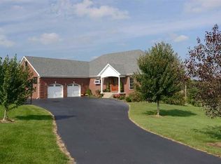 1678 Fishers Mill Rd, Midway, KY 40347