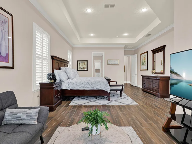 3920 Grassland Loop — Photo 11