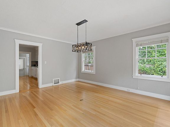 5th image of 1836 Webster St