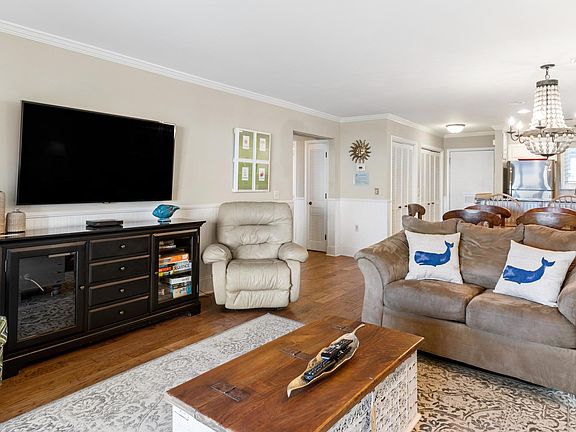 4th image of 7000 Palmetto Dr Unit 11C